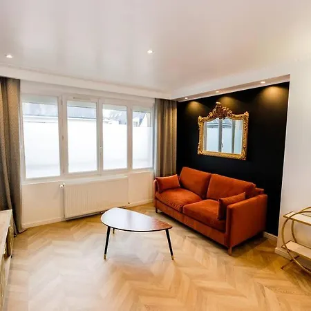 Le Petit Marbre Apartamento *